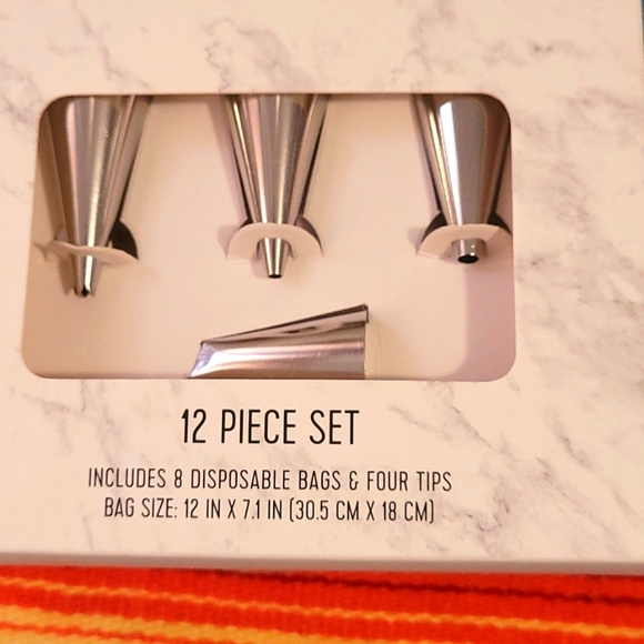 Kitchen & Table 12 pc Decorating Set - Picture 3 of 3